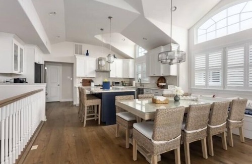 Townsend's Inlet Casa | Larger Townhouse New to the Rental Market