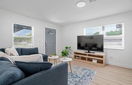 Largo Casa | Largo 3br Wbackyard Funnear Belleair Beach