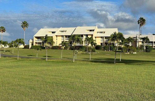 Estate Salt River Apartamento | Larimar; Caribbean gem.