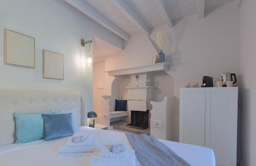 Mandello del Lario Apartamento | LarioNest Modern Suites in the City Center 5 min from the Station