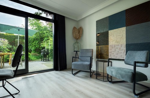 Nieuw-Haamstede Casa | Larixweg 4 holiday villa on a unique location near the sea