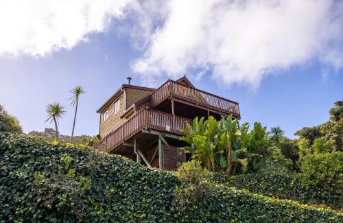 Fish Hoek Casa | Lark House, Peaceful Mountain Home with Wonderful Ocean Views