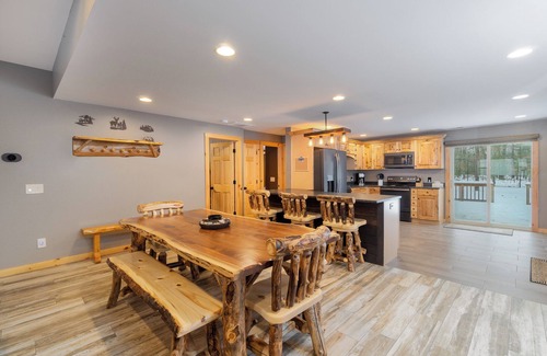 Higgins Lake Cabina | Larkin's Cabin Pet & Family Friendly!
