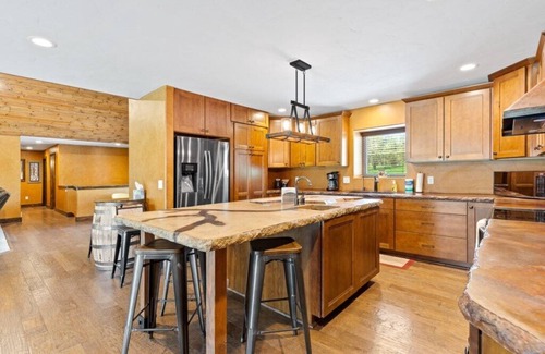 Deadwood Villa | Larkspur Hills 5 BR Villa with Panoramic Mountain Views - Sleeps 11