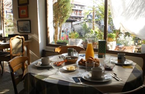 Lesaka Cama Y Desayuno | Larraenea Bed and Breakfast