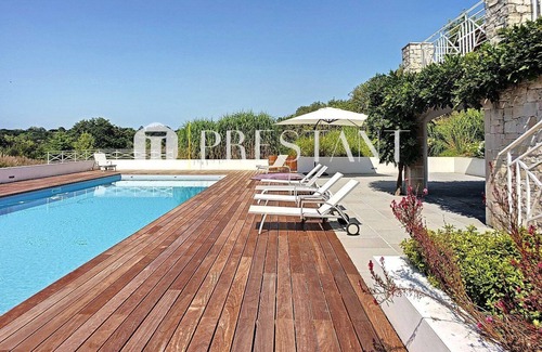 Arbonne Casa | Vrbo Property