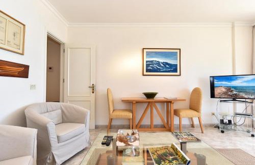 Las Palmas de Gran Canaria Apartamento | Las Canteras Seafront Apartment by VillaGranCanaria