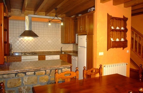 Soba Chalet De Esquí | Las Casucas de Asón - Casa Rural 2 Dormitorios