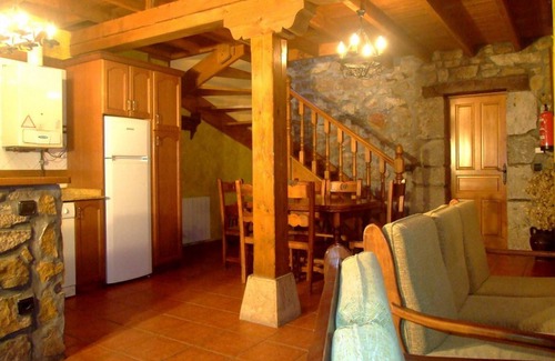 Soba Chalet De Esquí | Las Casucas de Asón - Casa Rural 2 Dormitorios