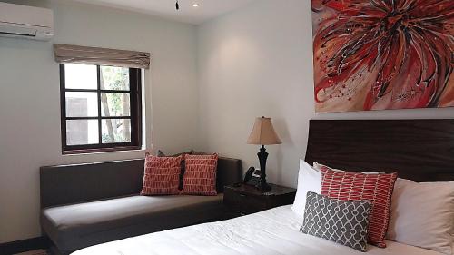 Las Catalinas Apartamento | Las Catalinas - Studio Cazenovia centrally located, short walk to beach