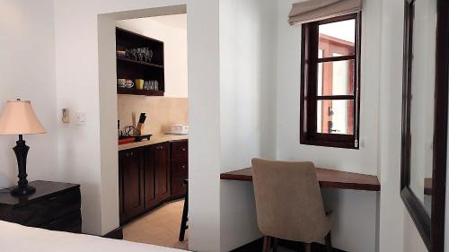 Las Catalinas Apartamento | Las Catalinas - Studio Cazenovia centrally located, short walk to beach