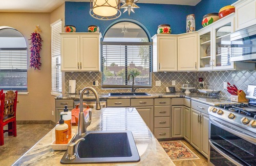 Las Cruces Casa | Las Cruces Home w/ Private Pool + Fire Pit!