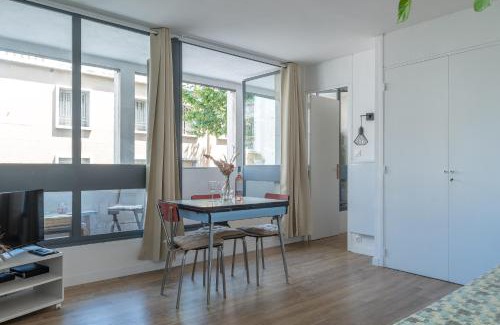 Les Cinq Avenues Apartamento | *Las Flores* joli studio avec balcon