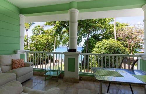 El Batey Apartamento | "Las Galerias" - Beach Front - A Gem!