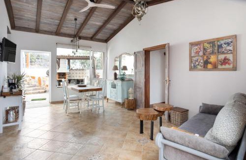 Jedey Casa | Las Golondrinas - A
