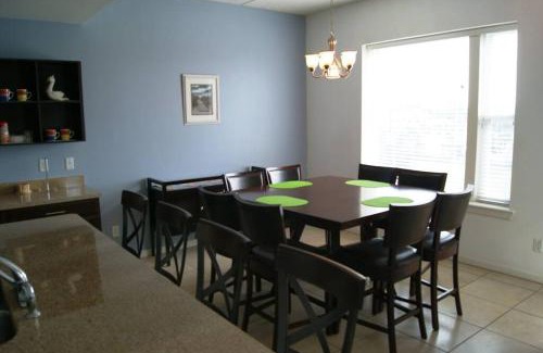 South Padre Island Apartamento | Las Marinas 303 Channelfront boatslip, waterview