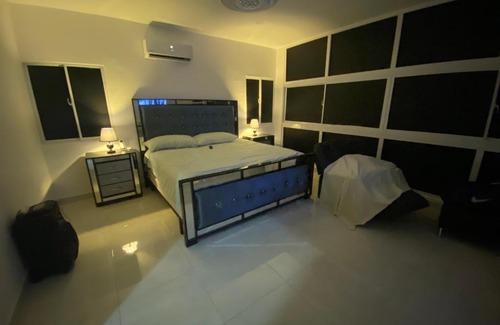Las Piedras Casa | Las orquídeas house