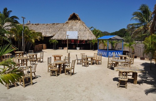 Las Palmas Villa | Frente a la playa Las Palmas Villa Palmas, Islas de la Bahía Roatán, Honduras -