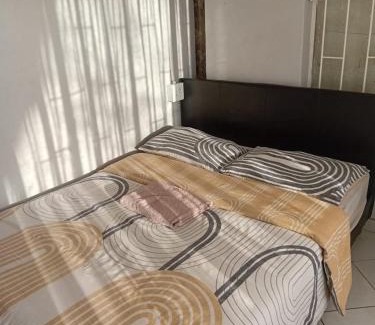 Pretoria West Hotel | Las Palmas Day & Night Guest House