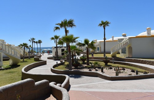 Puerto Peñasco Condominio | Las Palmas Resort At Sandy Beach: Condo Grande 603 2 Bedroom Condo by Redawning