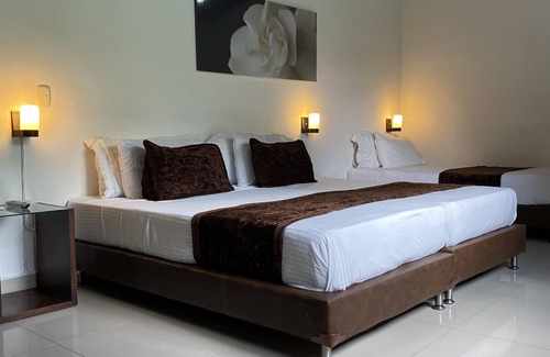 La Florida Hotel | Las Rosas Boutique OFICIAL (17 BEDROOM)