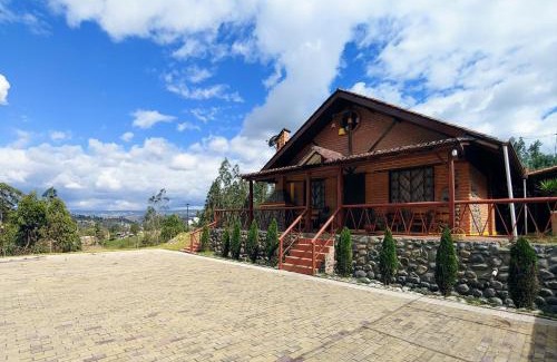 Cuenca Casa | Las Tres Campanas (Ricaurte)