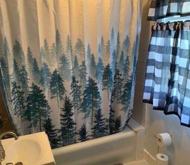 Niagara Falls Casa | Lasalle Getaway Home!