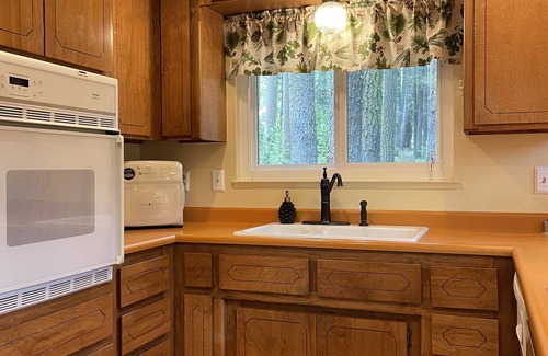 Mineral Chalet De Esquí | Lassen Mtn Lodge · Spacious, Private & EV Charger
