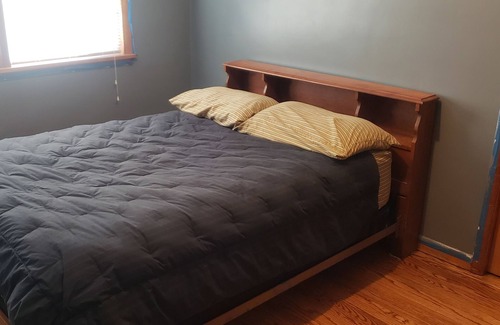 Audubon Casa | Last minute Louder than life bedroom. Walking distance.
