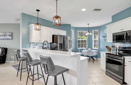 Naples Condominio | Last Minute North Naples Seasonal Rental Available! Amazing Location East of 75