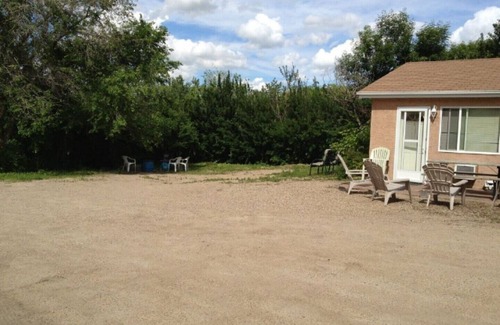 Regina Beach Cabina | Regina Beach, Saskatchewan, Canadá - Last Mountain Getaways - Regina Beach (LMG) - Unidad # 2