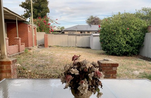 Lynwood Casa | Late 1970's Family Home- 5% price match-