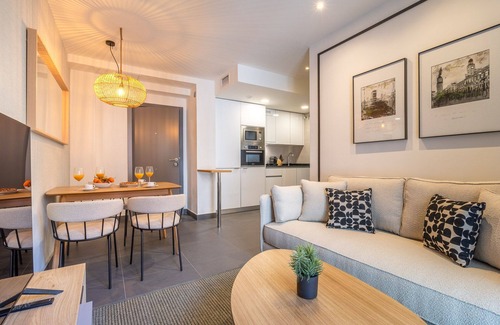 Barrio de La Latina Apartamento | Latina near famous rastro (Latina Toledo II)
