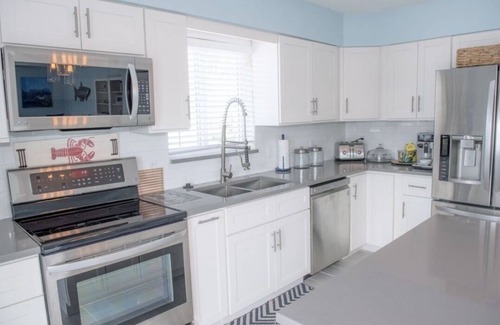 Venetian Shores Casa | Latitude Adjustment FLKeys