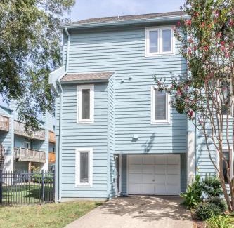 Northeast Virginia Beach Casa | Latitude Adjustment