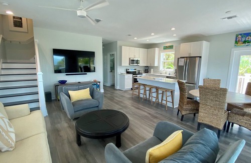 Cudjoe Key Casa | Latitudes - Ocean front with salt water pool.