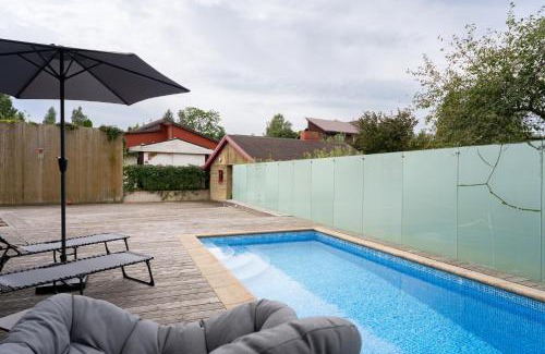 Babite Casa | Latvian Bathhouse Experience, Traditional Sauna, Hot Tub, Outdoor Pool and Relax Zone