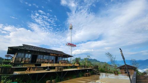 Tram Tau Hotel | Lau Camping Phình Hồ