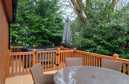 Troutbeck Bridge Cabina | laughing Duck - a holiday lodge that sleeps 6 guests in 3 bedrooms