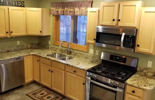 Thompsonville Casa | Laughing Moose Lodge: Premier Large Group Crystal Mountain Resort Golf/Ski