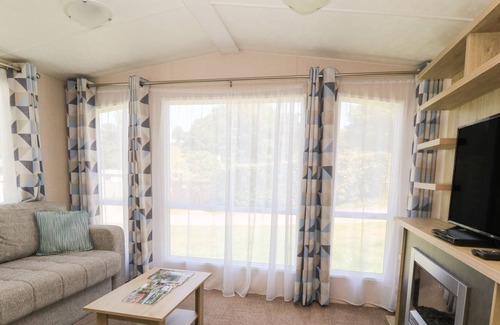 Tavistock Casa | LAUGHTER, pet friendly, with a garden in Moortown