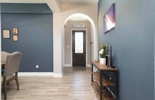 Helotes Casa | Launch Pad- A Birdy Vacation Rental