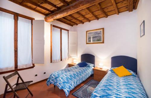 Sant' Ambrogio Apartamento | Laura Holiday House