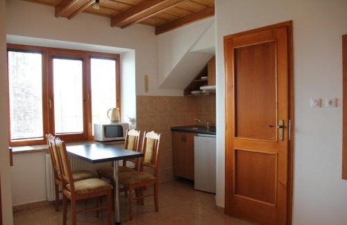 Velky Meder Apartamento | Laura Villa