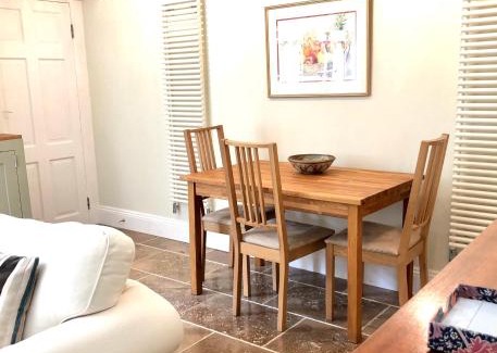 Upper Town Apartamento | Lauras Townhouse Apartments Garrard's Retreat