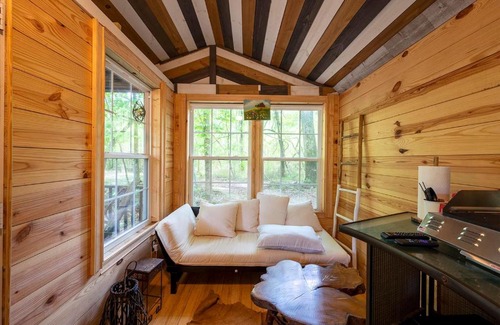 Snellville Otro | Laurel Falls Adventure Cabin Retreat