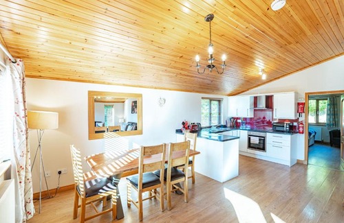 Newton Stewart Chalet De Esquí | Laurel Lodge 6 with Hot Tub