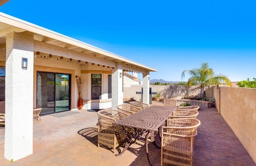Oro Valley Casa | Laurel Wood