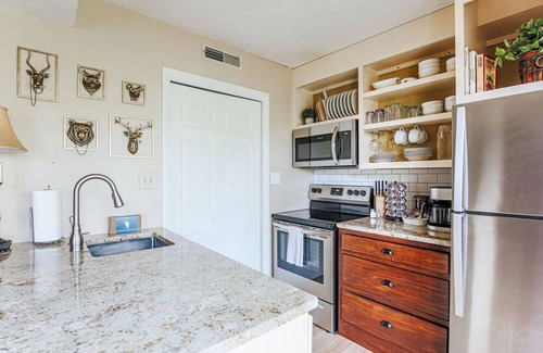 Wintergreen Apartamento | Laurelwood Hollow-Apartamento-Baño privado