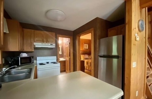 Logan Cabina | Laurelwood | Hocking Hills